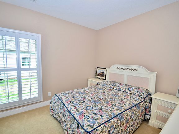 3rd image of 708 Valencia Dr