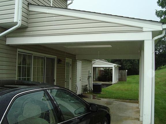 3rd image of 3217 Winterberry Dr
