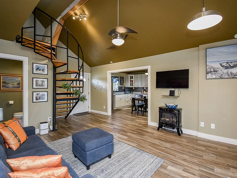 330 N Dixie Dr #A — Photo 9
