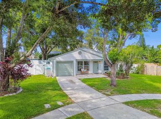 3871 Berkshire Ct, Palm Harbor, FL 34684