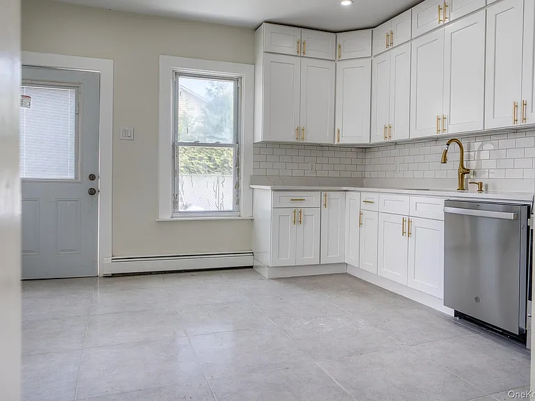 71 Lenox Ave — Photo 7