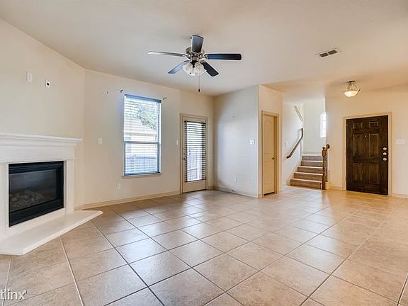 3rd image of 2927 Fontana