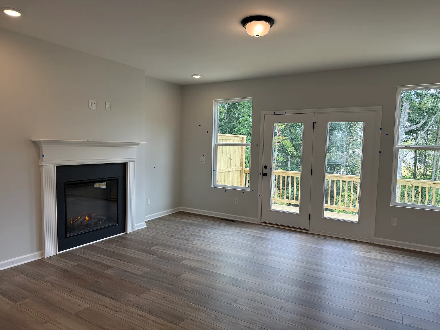3 bed, 3.5 bath, 2000 sqft, $2,425 — Photo 2