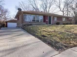 251 Lester Rd, Park Forest, IL 60466