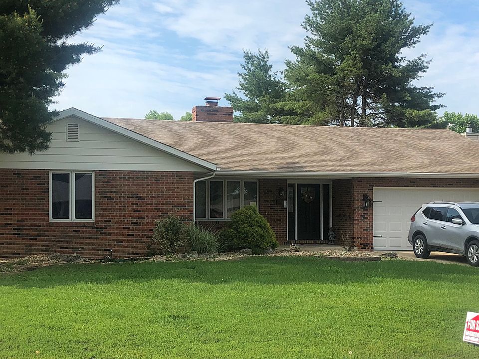 1st image of 2555 Westmoreland Dr