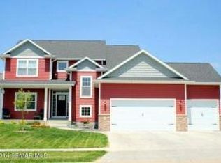 1545 Echo Ridge St SW, Rochester, MN 55902