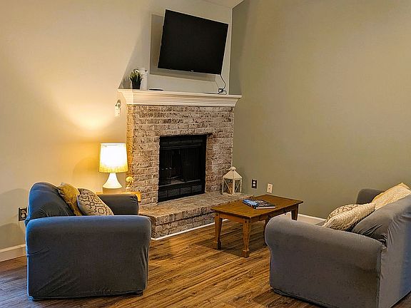 Living Room w/Fireplace