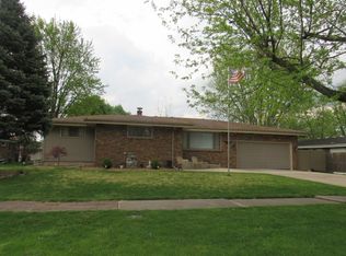 1903 W 94th Ave, Crown Point, IN 46307