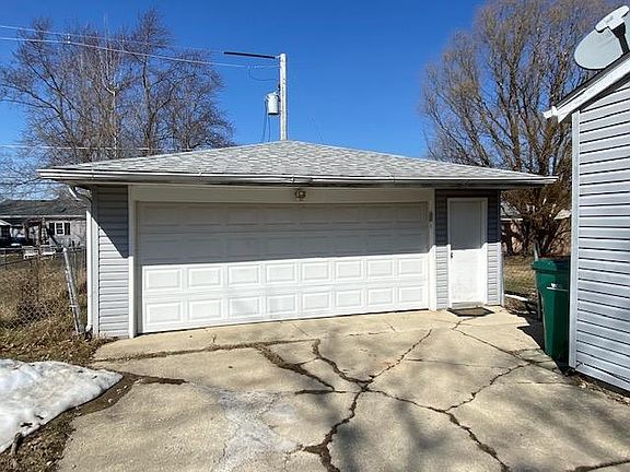 2 car detached garage with opener