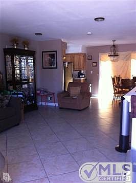 2nd image of 1005 Oliver St