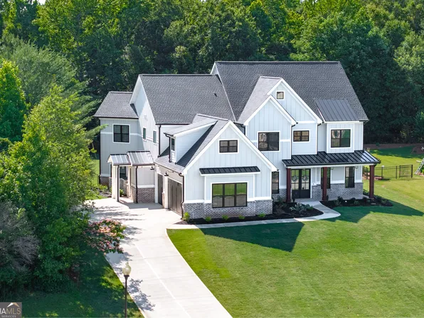1757 Traditions Way, Jefferson, GA 30549