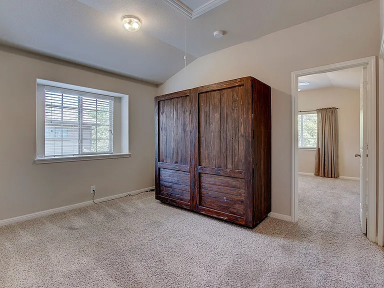 1310 Parmer Ln #303-3B — Photo 19