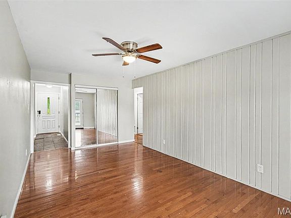 4th image of 5172 Priorybrook Rd