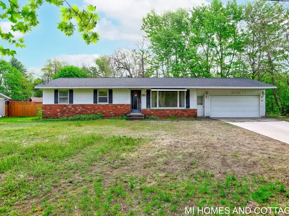 341 N 160th Ave, Holland, MI 49424