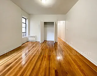 Rented by JB Mac Real Estate Inc.