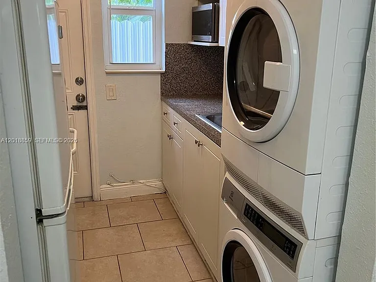 7921 Abbott Ave #4 — Photo 10