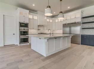 5200 Yale Bridge Ct, Edmond, OK 73034