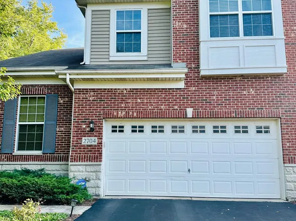 2704 Blakely Ln, Naperville, IL 60540