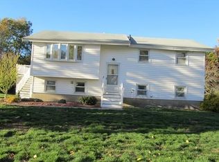7 Huron Dr, Hudson, MA 01749