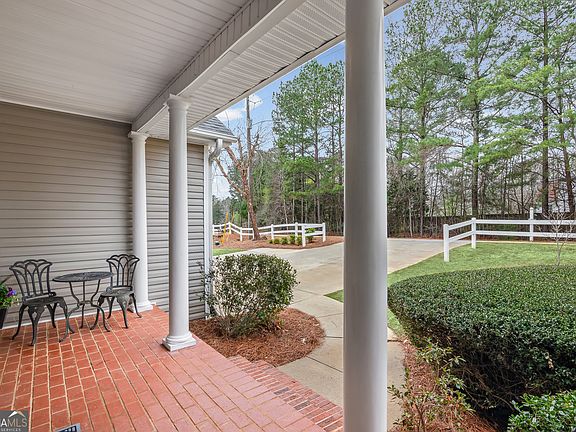 5th image of 607 Holland Rd