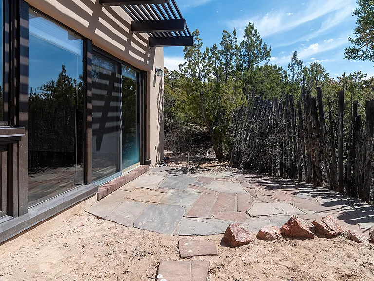 377 Calle Loma Norte — Photo 32