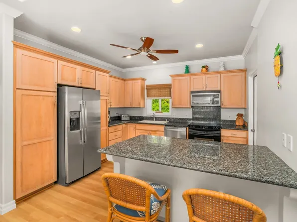 4798A Puuwai Rd #2, Kalaheo, HI 96741