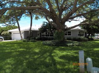 2041 Kansas Ave NE, Saint Petersburg, FL 33703