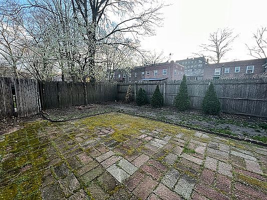 1st image of 4712 Skillman Ave #1
