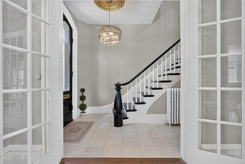 4th image of 146 Regent Street