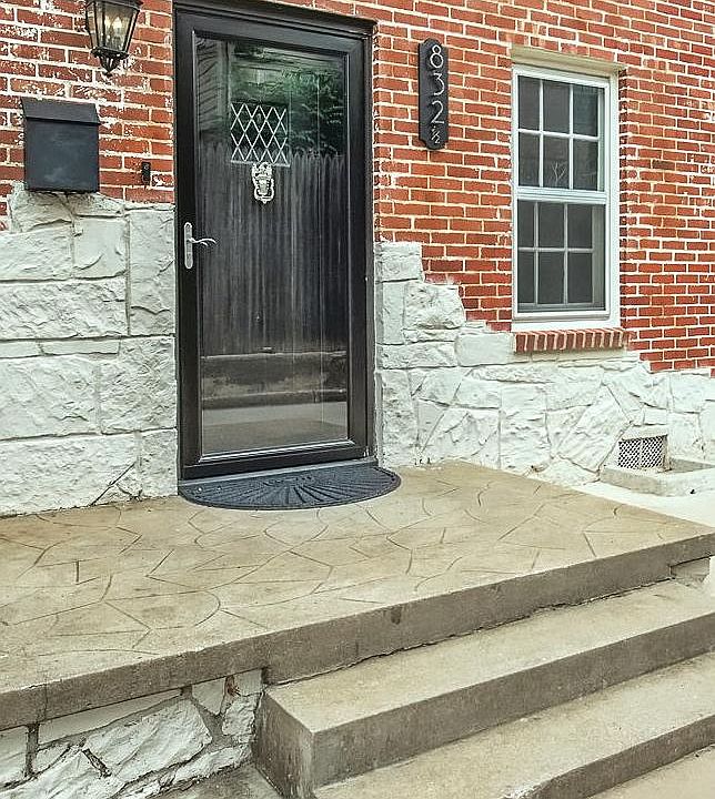 Private entry to the duplex.