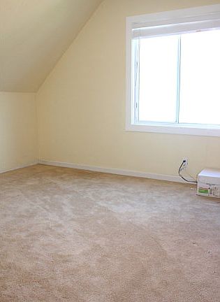 5th image of 26 Portola Ave