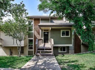 221 Comanche Ln, Leander, TX 78645