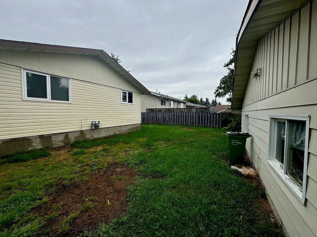 2 Bed 1 Bath BSMT Suite Greenview Edmonton — Photo 3
