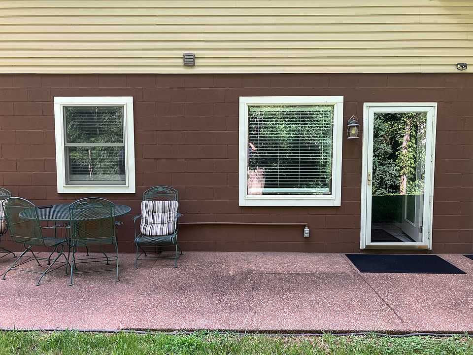 1st image of 2900 Kleitz Rd #C