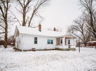 41 W 42nd St, Anderson, IN 46013