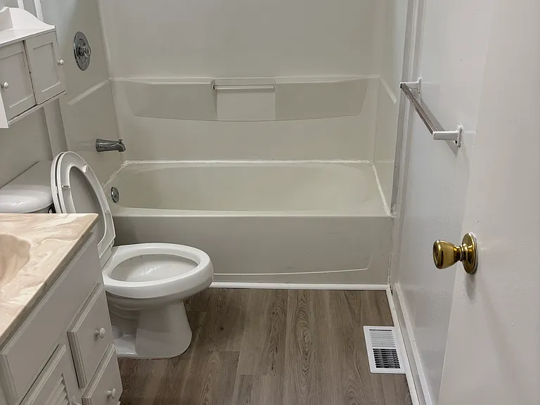 4052 Hill Ave — Photo 13