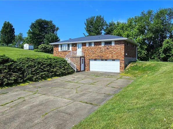 1350 Deerfield Rd, Washington, PA 15301