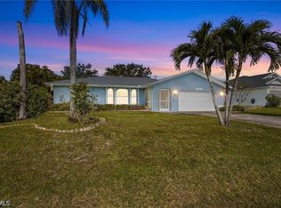 2212 SW 11th Ct, Cape Coral, FL 33991
