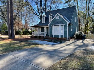 1120 Oakside Ct, Raleigh, NC 27609
