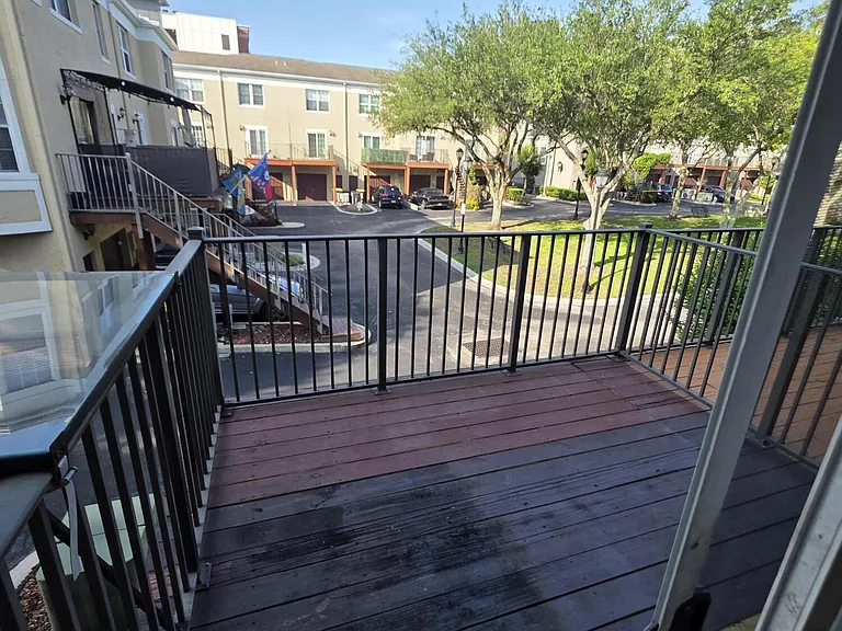 344 E Ashley St — Photo 6