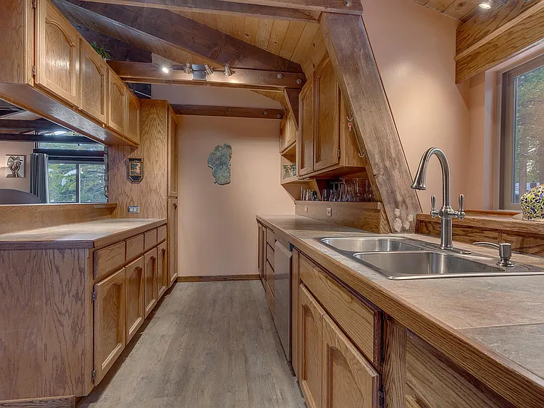 2433 Sutter Trl — Photo 8