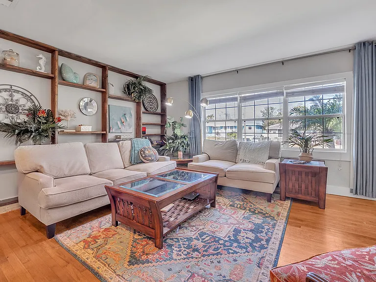 276 Brookline Ave — Photo 8