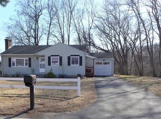 73 Bessbrook St, Feeding Hills, MA 01030