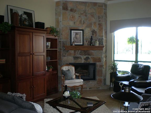 2nd image of 472 Shayla Ln