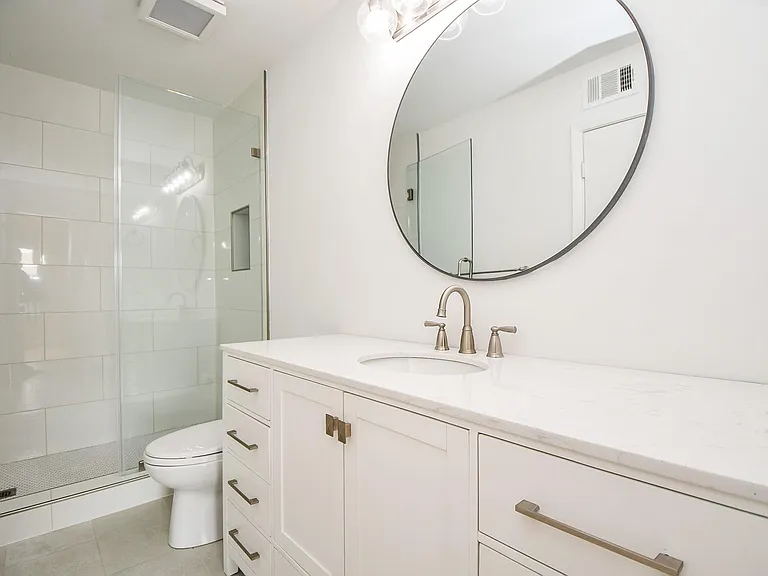 6114 Kirby Dr — Photo 26