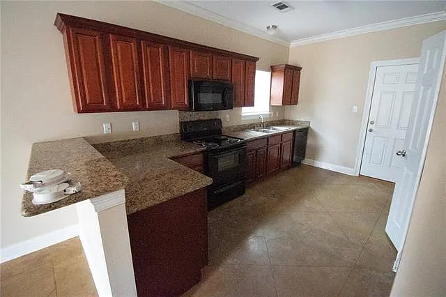 2 bed, 1.0 bath, 736 sqft, $1,000 — Photo 4