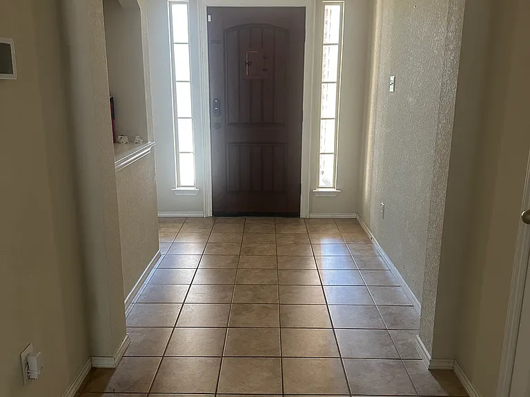 5301 Flatiron Dr — Photo 9