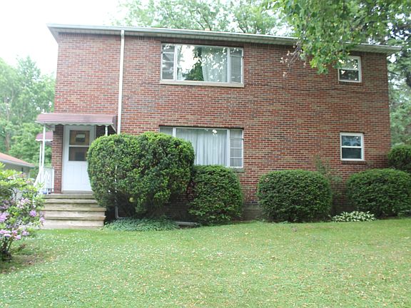 2nd image of 2471 4th St