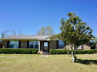 2937 Wildwood Cir, Marianna, FL 32448