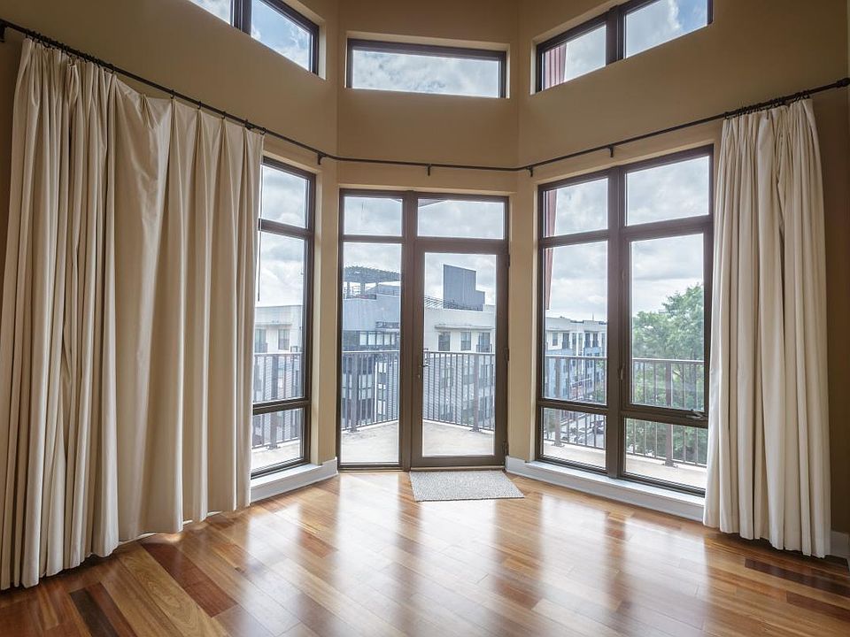 Wrap Around Balcony Access